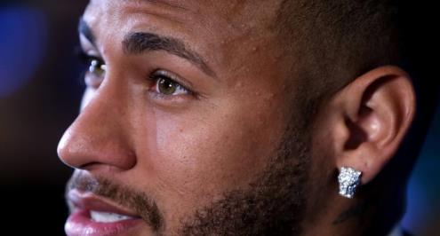 نيمار: سأبقى في باريس